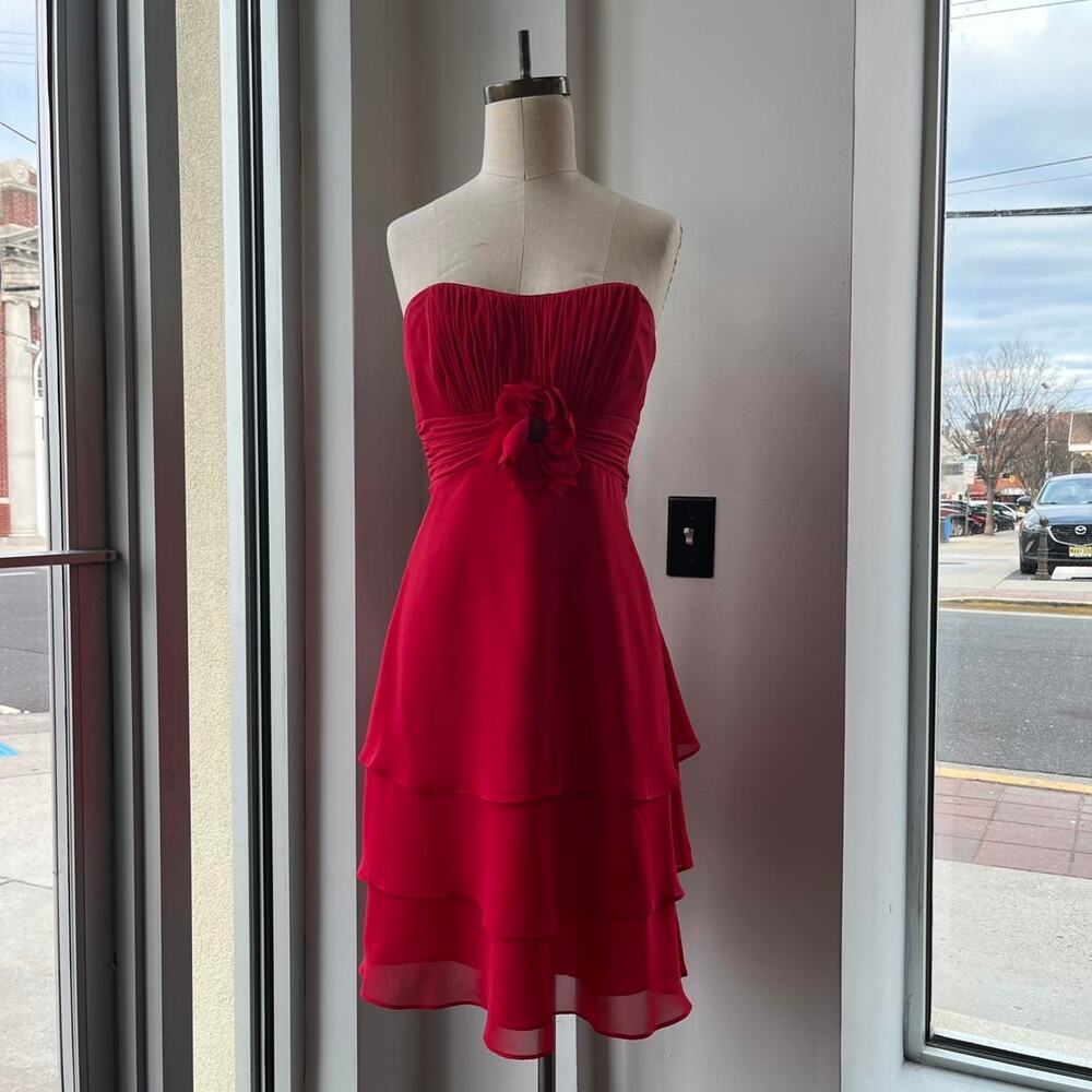 Y2k Strapless Cinched Waist Flower detail Ruffle Mini Dress Size 6/Small